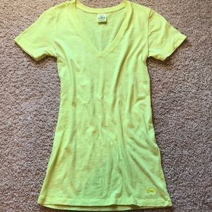 Victoria’s Secret PINK V-neck campus T-shirt